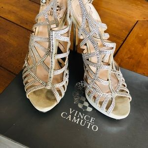 Vince Camuto Glitz heals